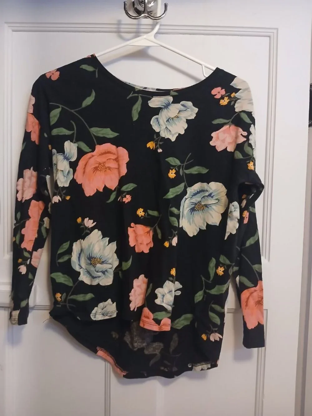 Old Navy L 10/12 Girls Black Long Sleeve Flower Shirt